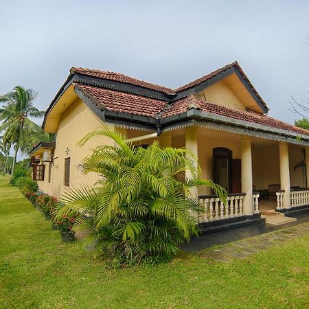 Rathgama Beach House Ngoại thất bức ảnh
